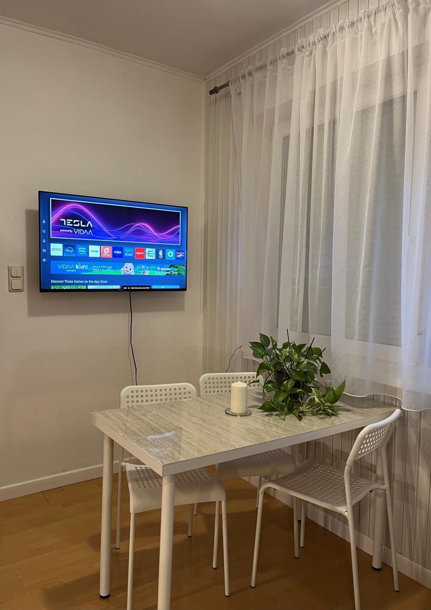 Downtown Rose Garden Apartments Whit Garage Opcional Budapest Exterior foto
